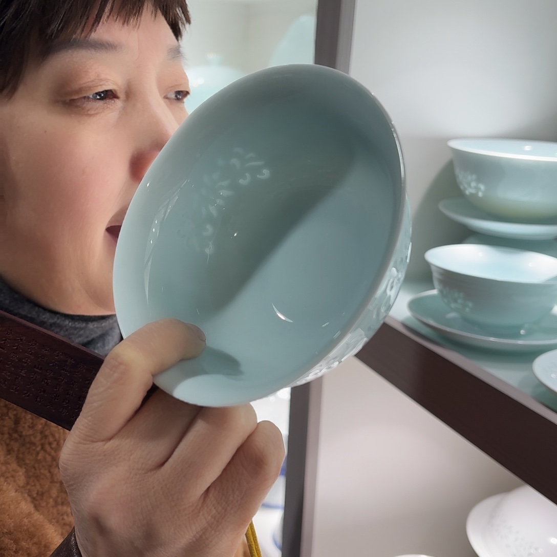 碗景德镇陶瓷青釉玲珑米饭碗二个