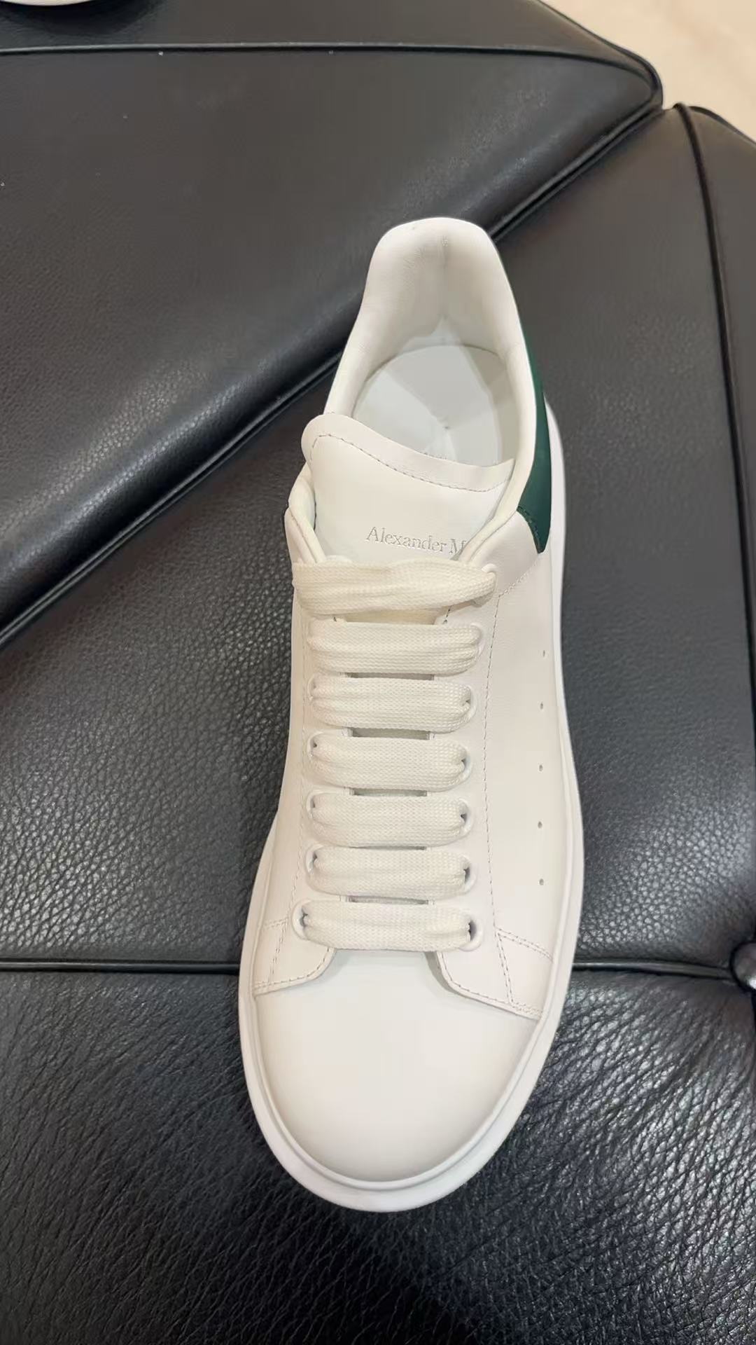 未使用 Alexander McQueen/亚历山大·麦昆 麦昆 绿尾板鞋打折款