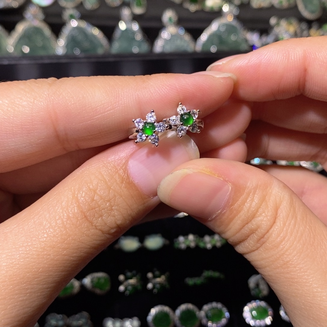 翡翠未镶嵌颈饰天然