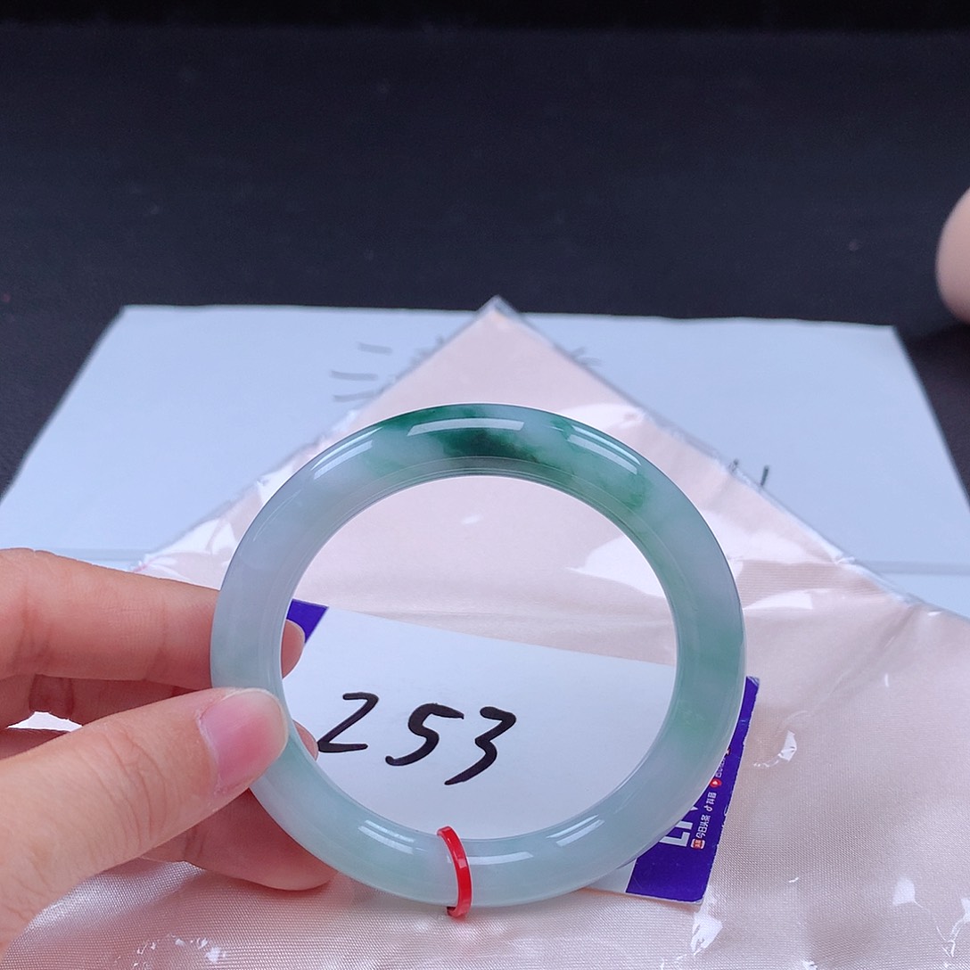 翡翠手镯未镶嵌手镯001704