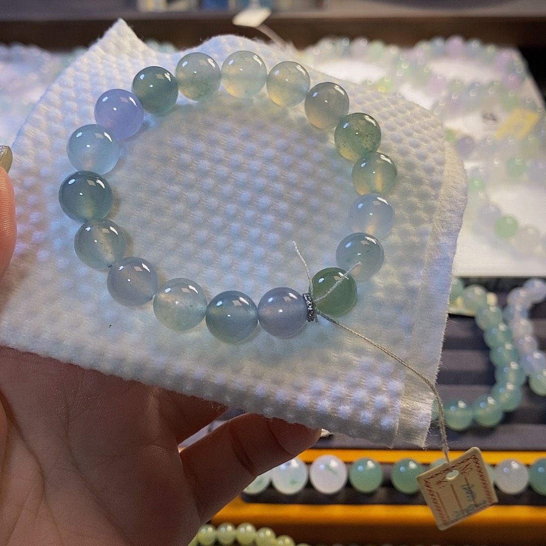 定制翡翠未镶嵌翡翠.