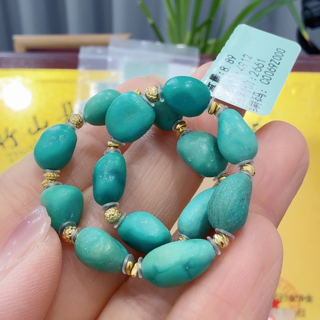 绿松石未镶嵌珠宝奇石