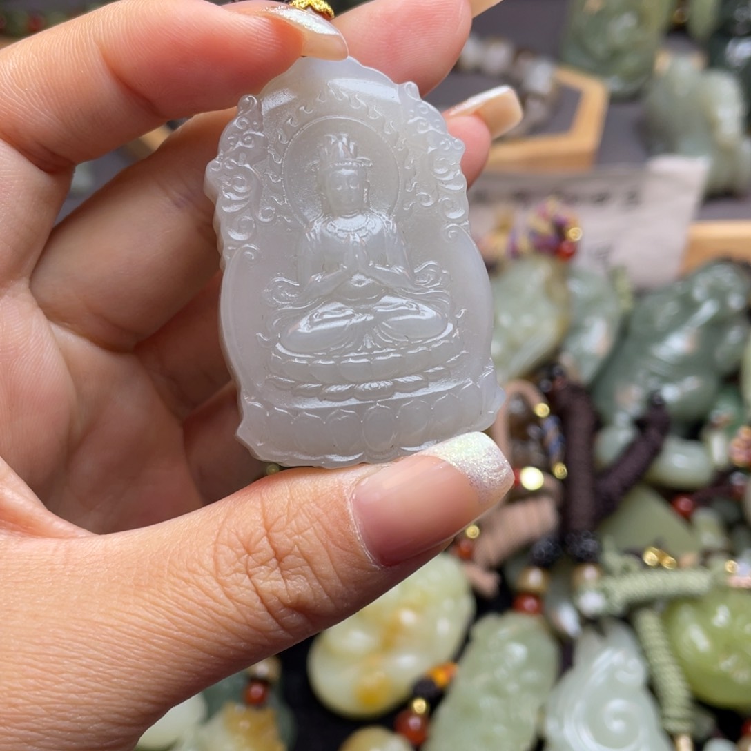 和田玉颈饰未镶嵌