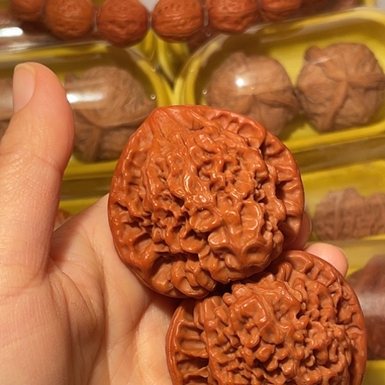 情***狼文玩核桃吊坠核桃