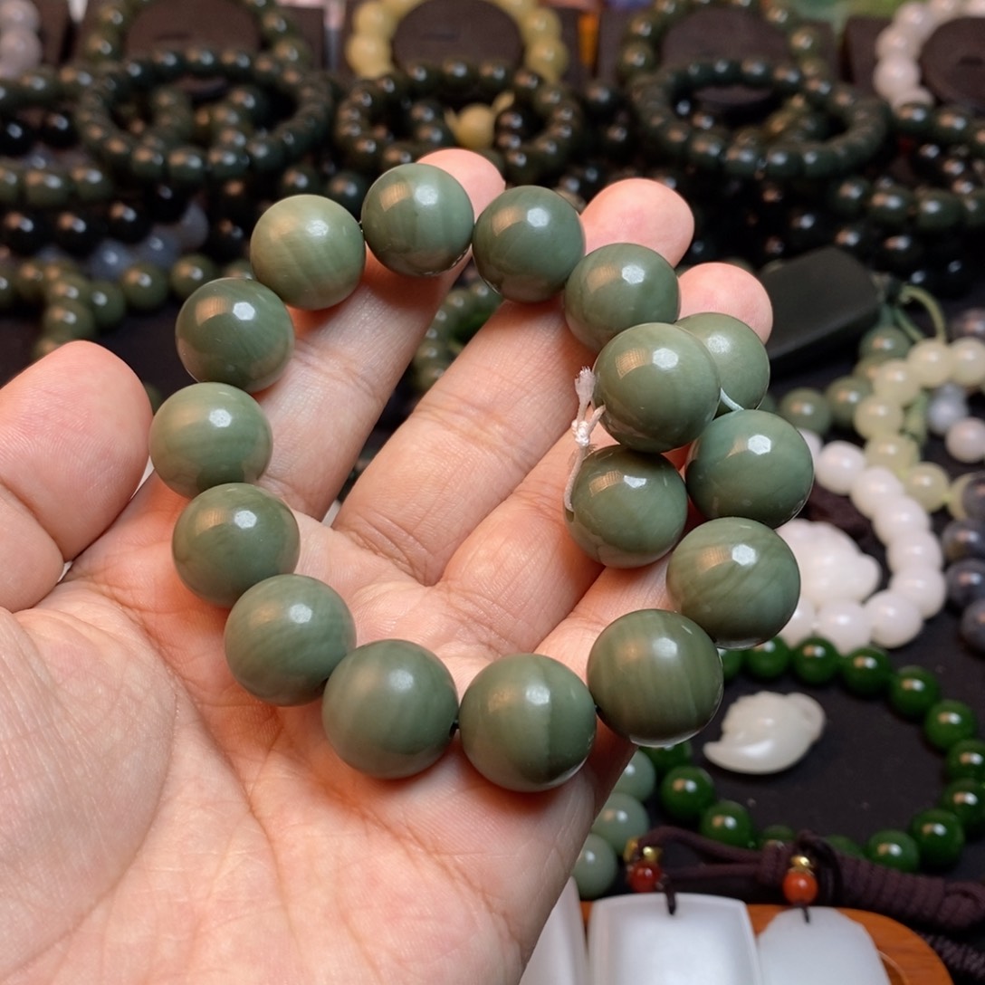 和田玉手串未镶嵌