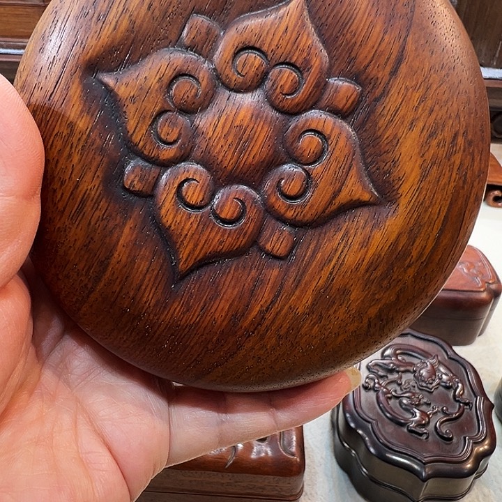 楠木……………………………………