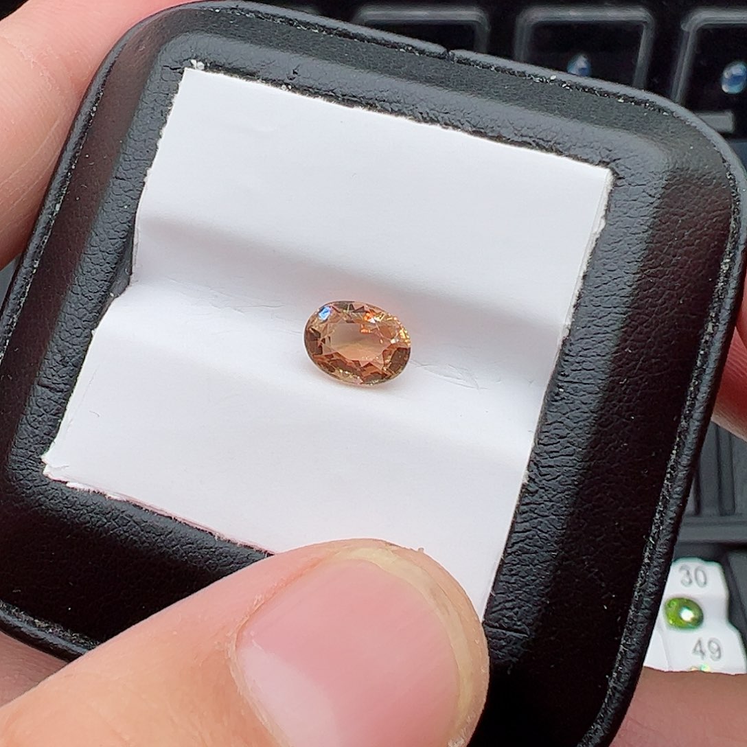 碧玺1.64克拉裸石未镶嵌