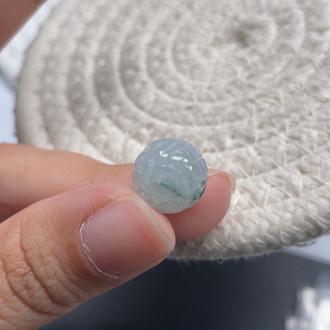 翡翠未镶嵌颈饰天然A货缅甸翡翠