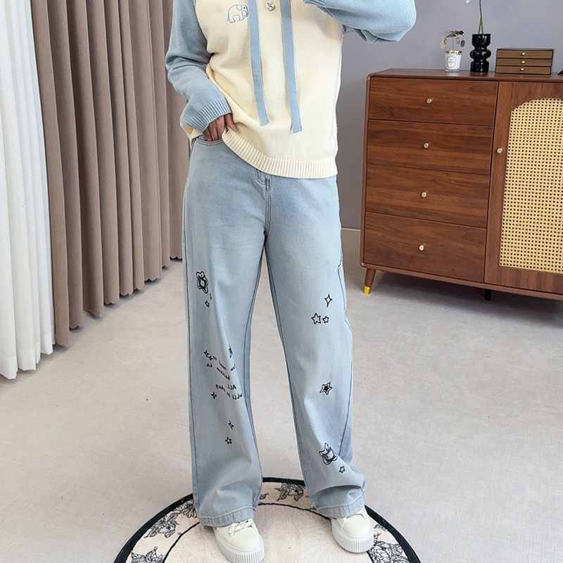 【霏霏专属】2025秋款大码女装卡通刺绣休闲牛仔裤-YC296