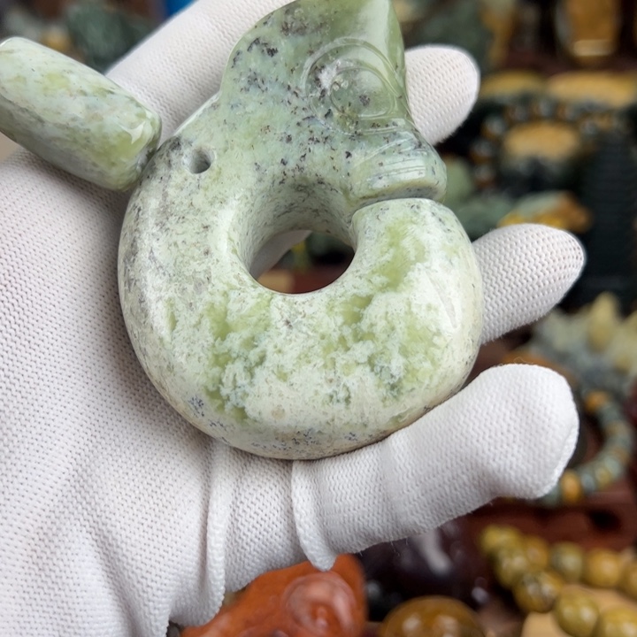 岫岩河磨玉（透闪石质玉）把件未镶嵌暮**洋