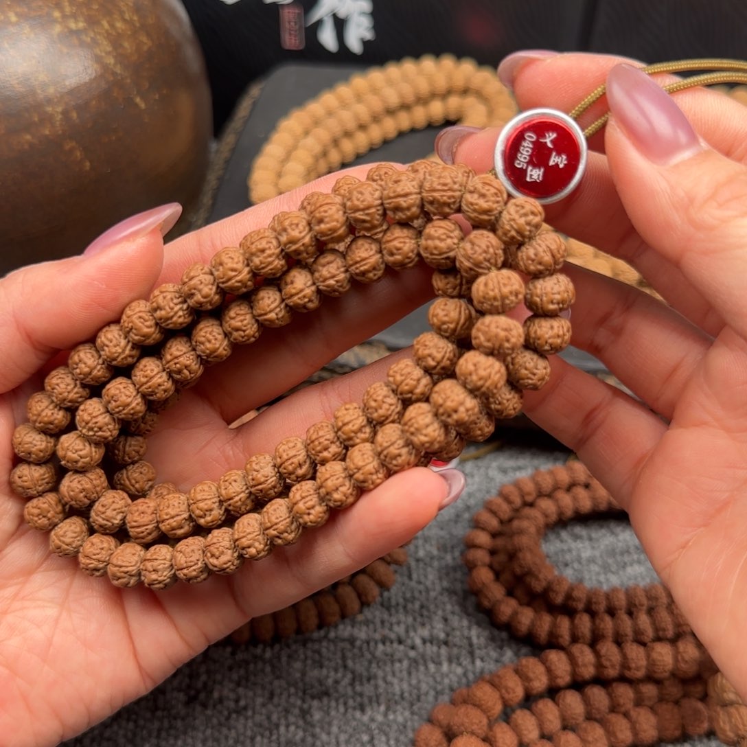 姜****吊坠金刚菩提原生态