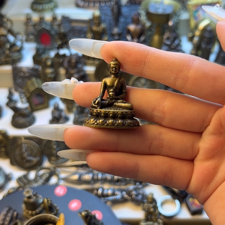 全***）泥塑闪价漏价一件