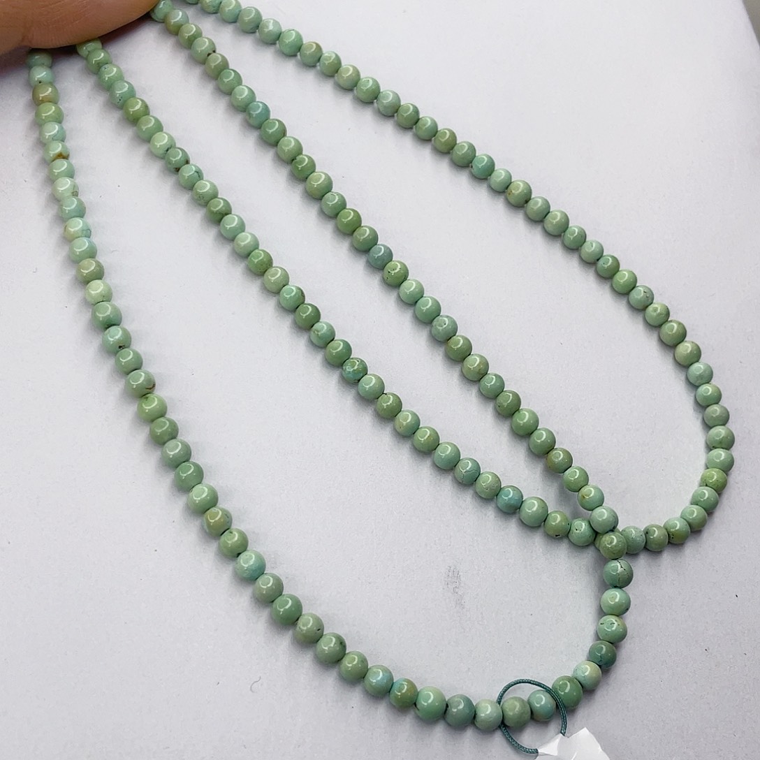 绿松石未镶嵌颈饰