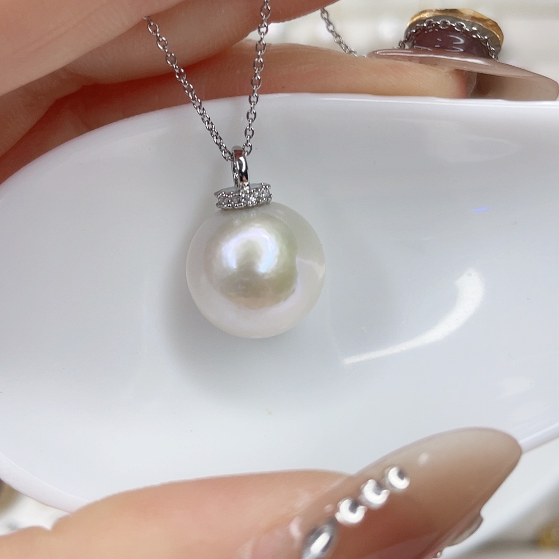 淡水珍珠吊坠(赠链)未镶嵌