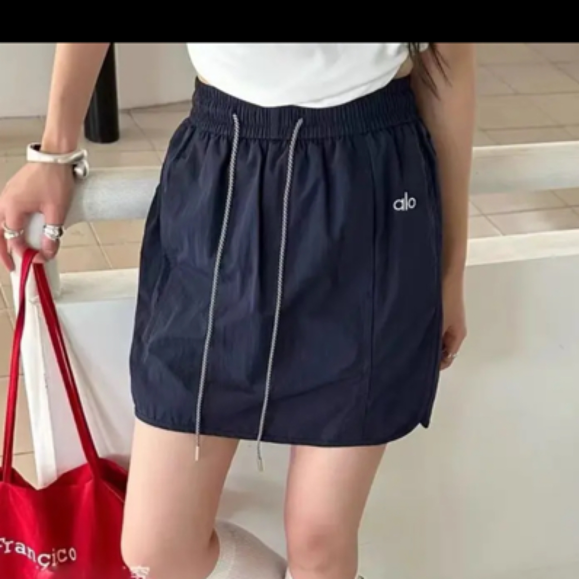 薄款极简风X型高腰显瘦纯色百褶百搭半身短裙