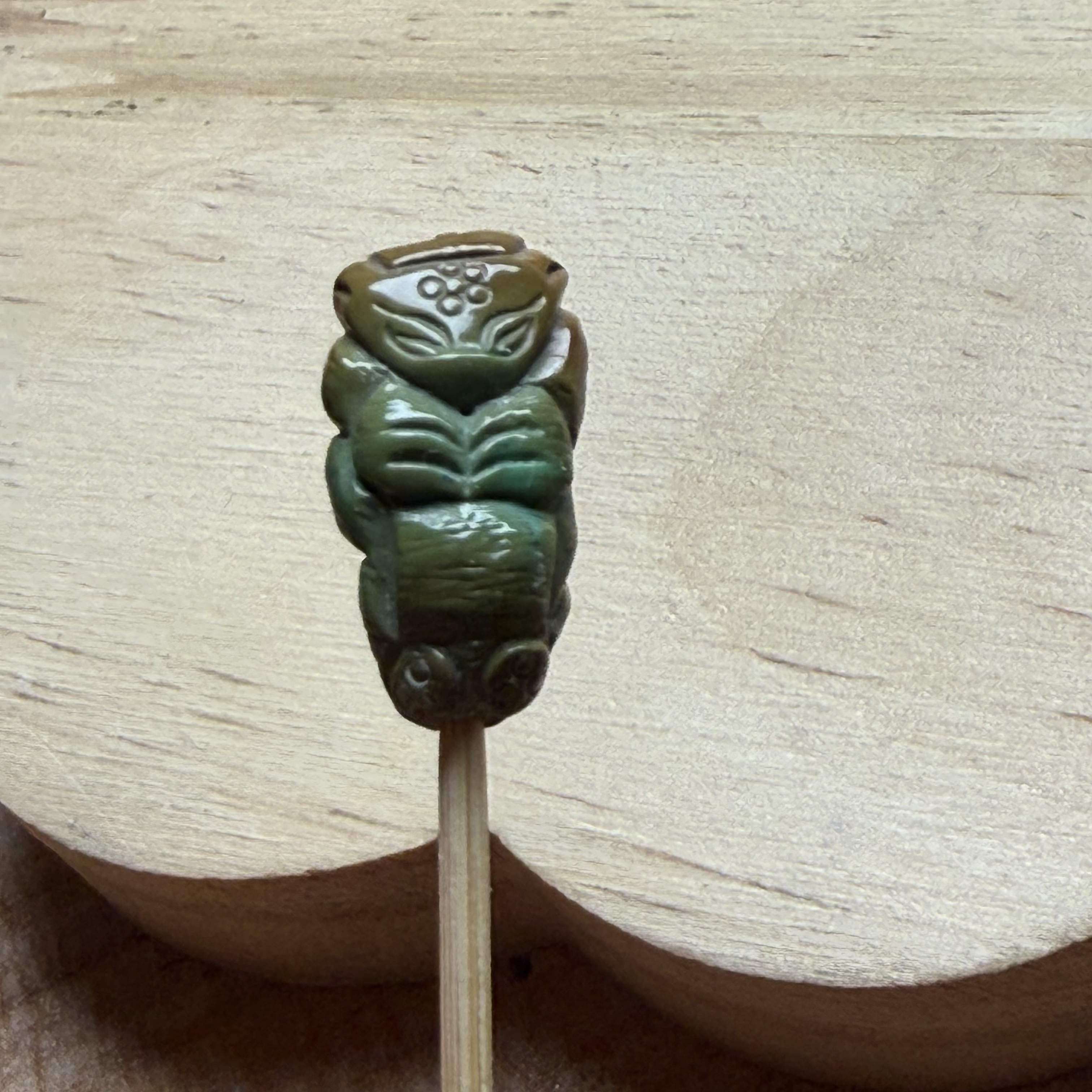 747湖北十堰原矿高瓷绿松石九尾狐背云小吊坠配饰18.2×10.2×8.4mm