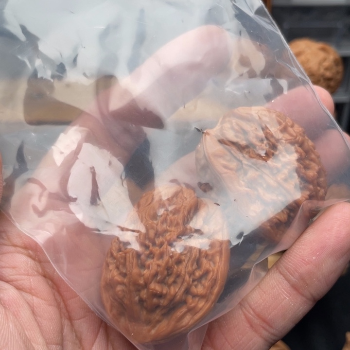 o***域把件桃核区域快递