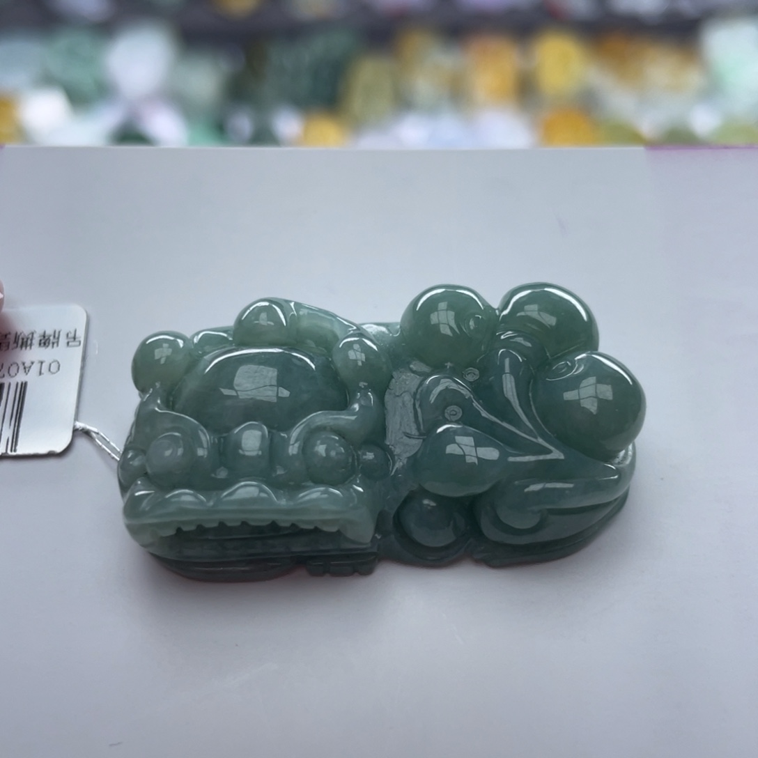 翡翠颈饰未镶嵌貔貅