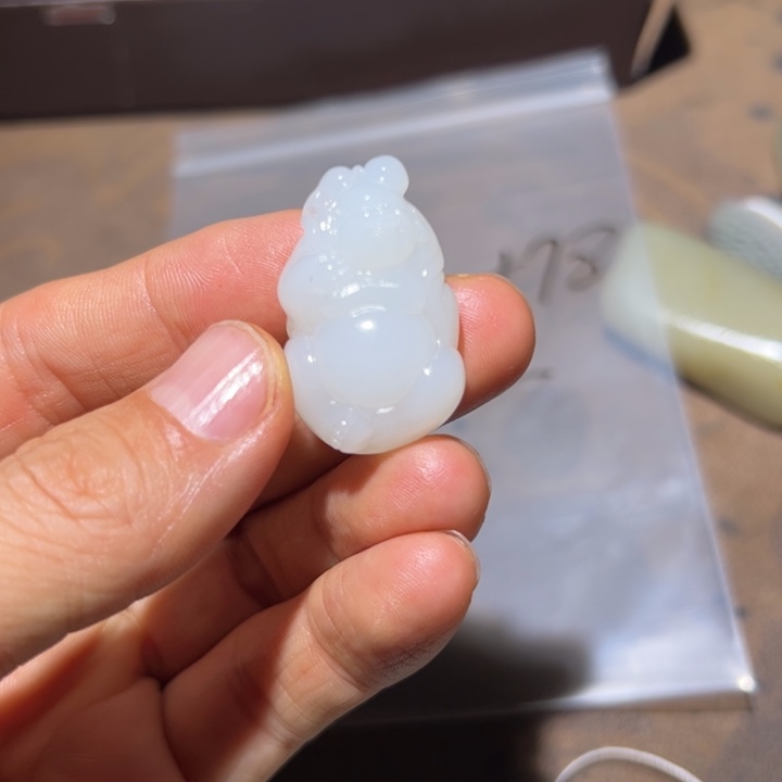 颈饰未镶嵌和田玉（糖玉）晋***燊