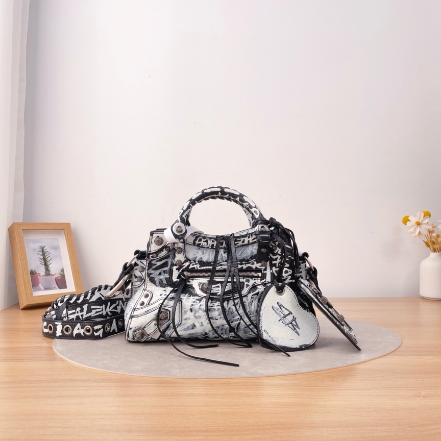 95新 Balenciaga/巴黎世家 机车包/单肩包/9434