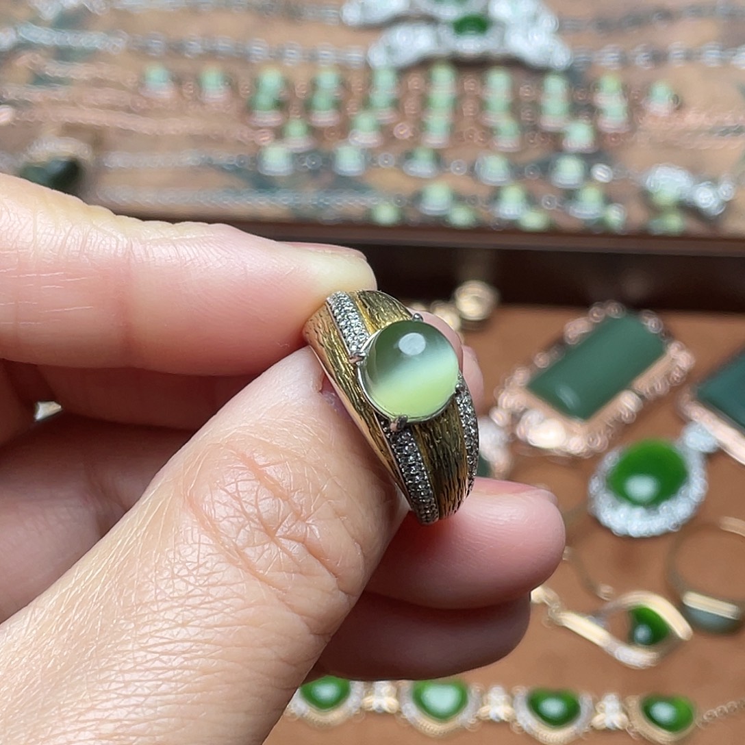 t***u和田玉（碧玉）银S925镶嵌吊坠(不含链)