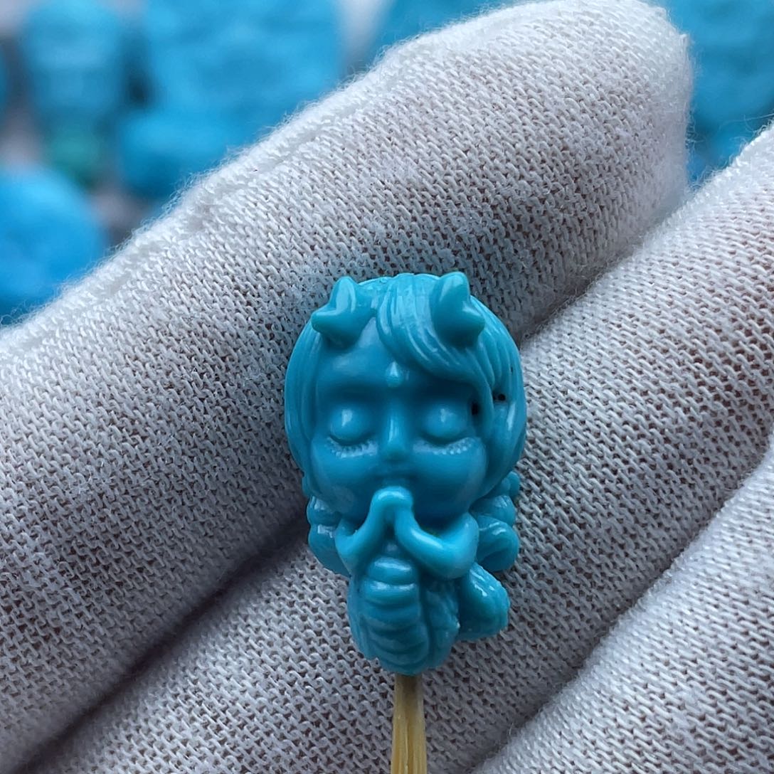 绿松石未镶嵌珠宝奇石