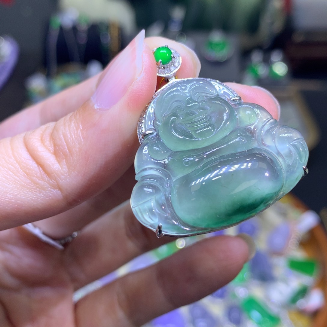 翡翠18K金镶嵌颈饰翡翠吊坠项链