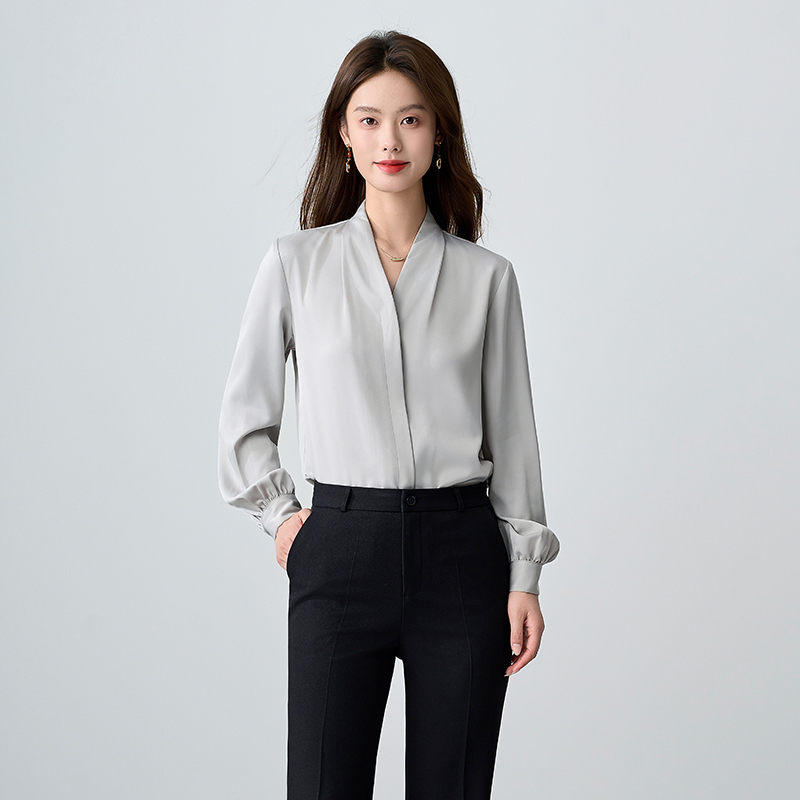 高级感轻奢职场通勤知性气质V领抽褶灰衬衫女长袖西装内搭白衬衣