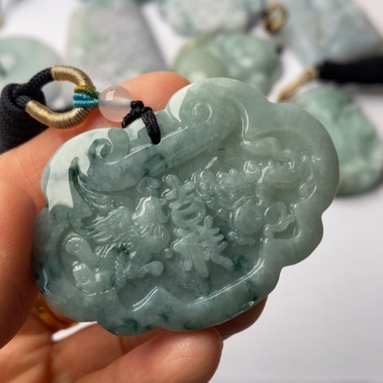 翡翠未镶嵌挂件翡翠