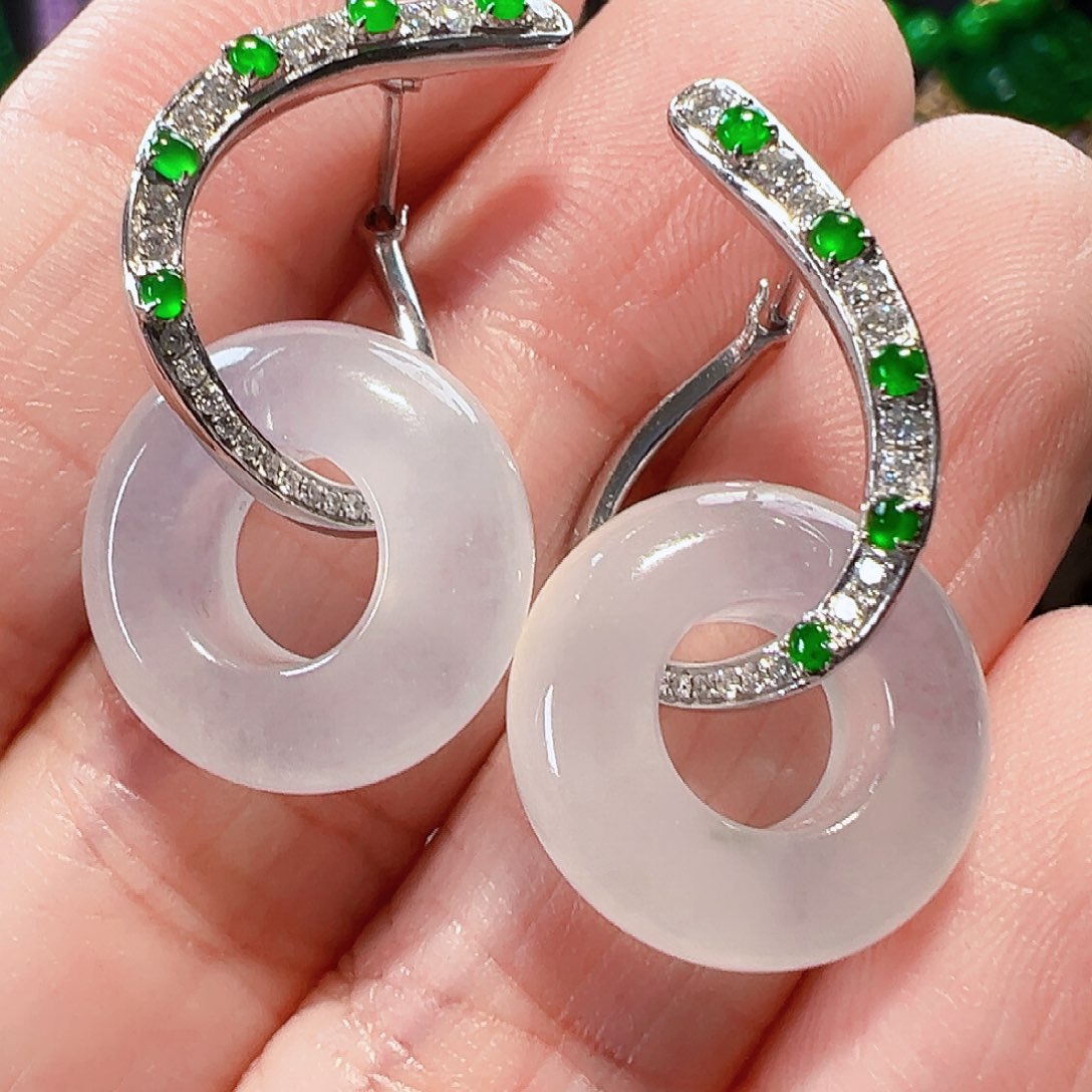 翡翠耳饰18K金镶嵌签收后24小时鉴赏期