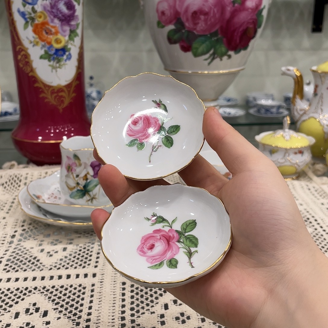 摆件中古二等红玫瑰