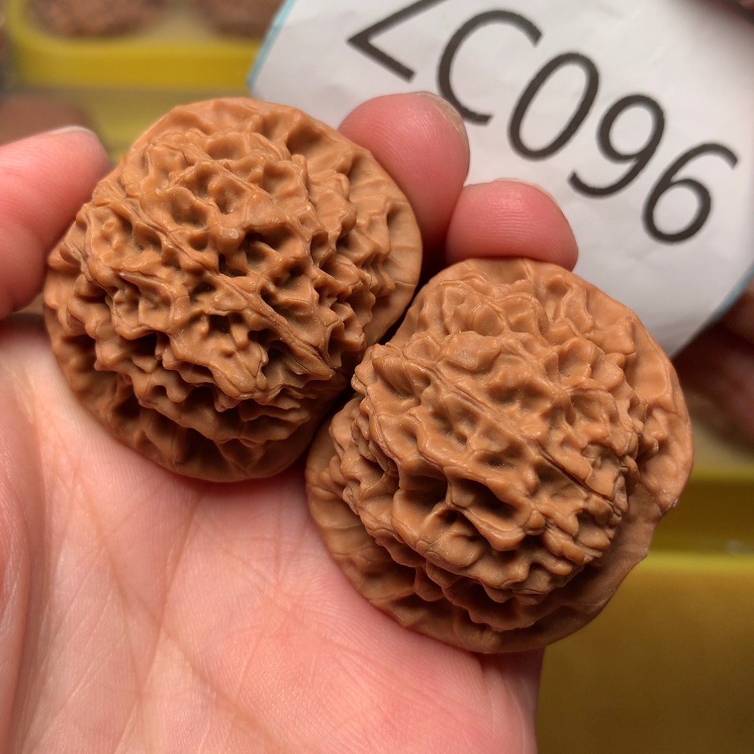 文玩核桃把件秦闷36