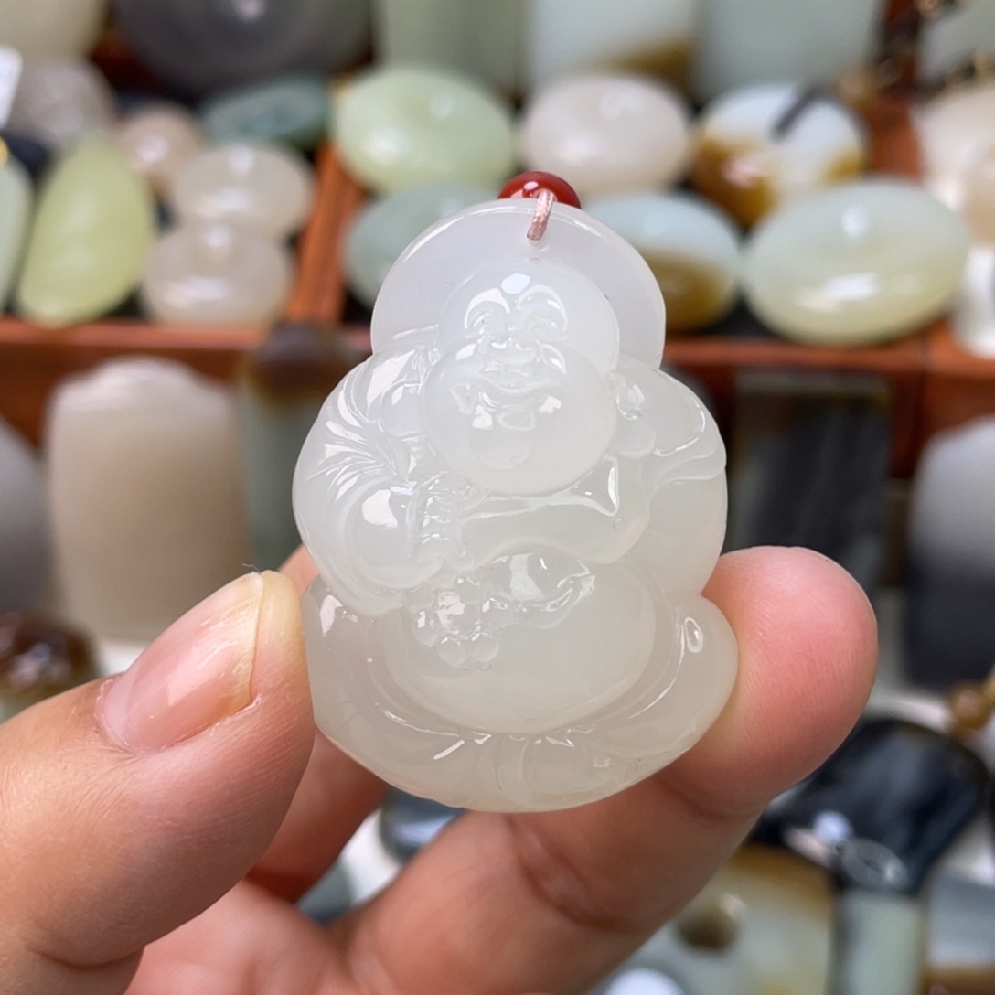 和田玉颈饰未镶嵌