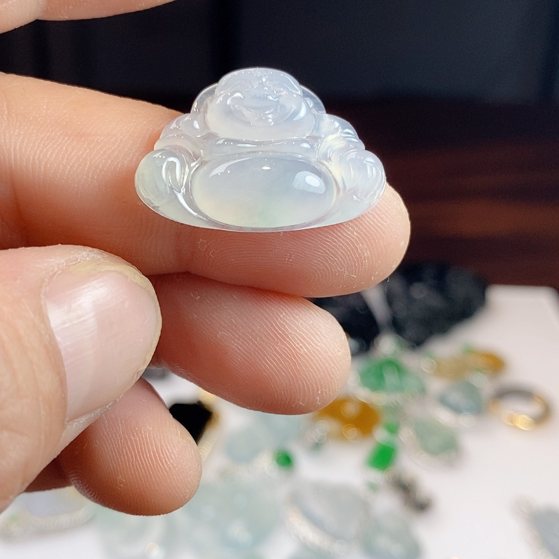 颈饰未镶嵌翡翠佛公