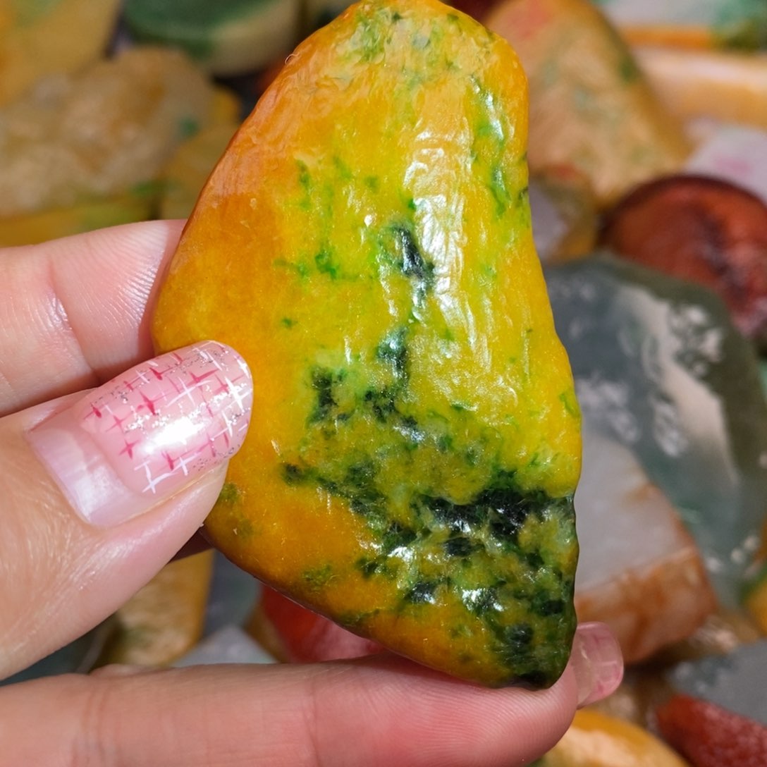 翡翠颈饰未镶嵌缅甸翡翠
