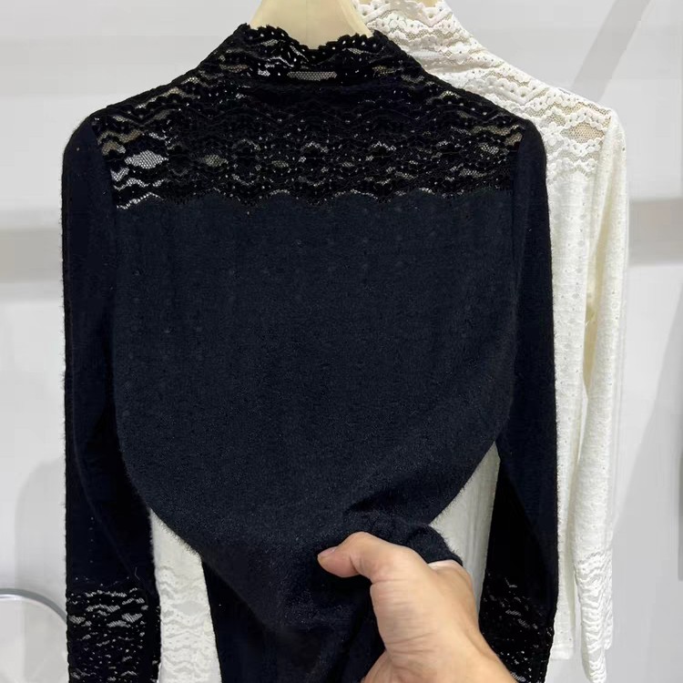 88138半高领拼接蕾丝小花长袖打底上衣