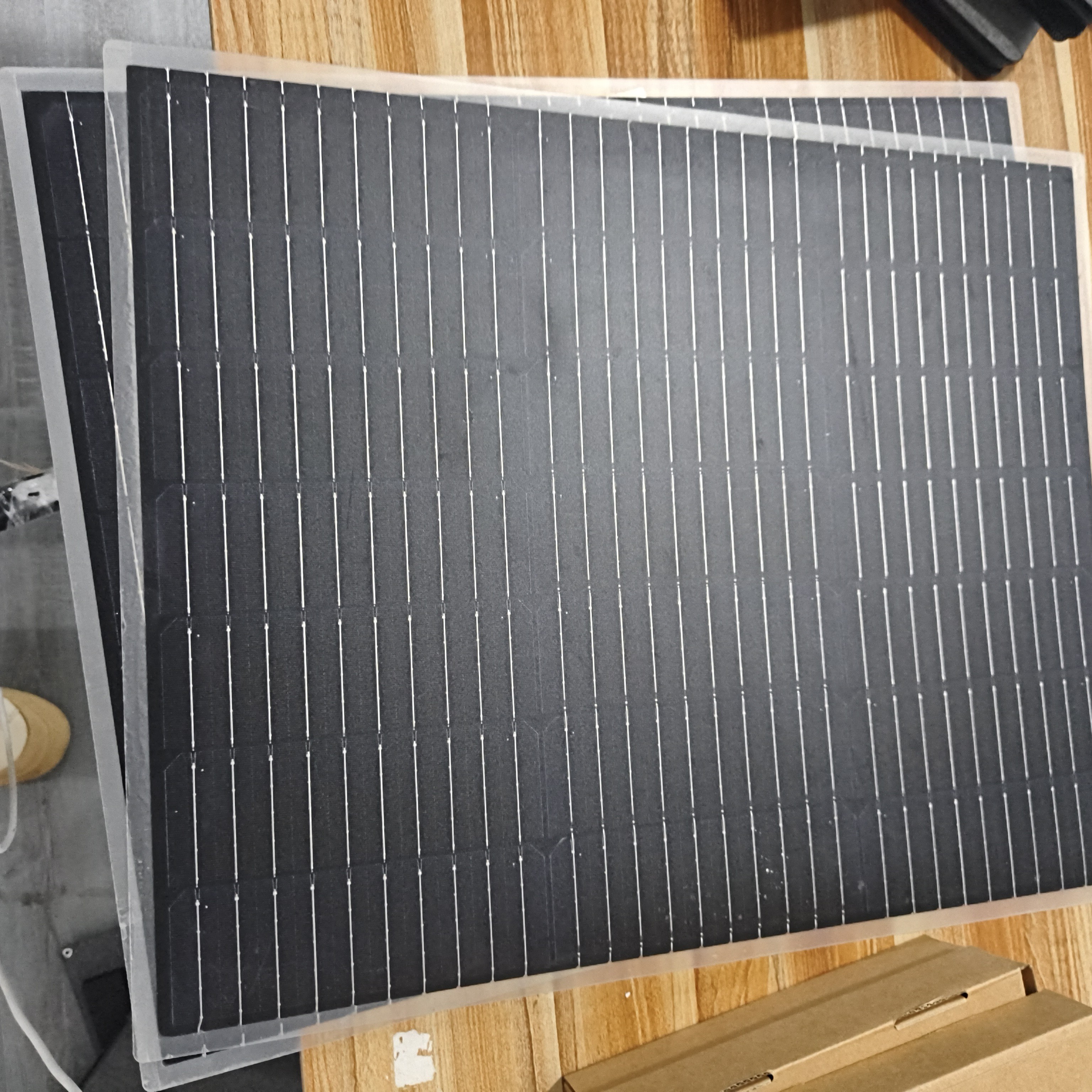 单晶硅35瓦10.5伏太阳能光伏板全黑底板户外充电板