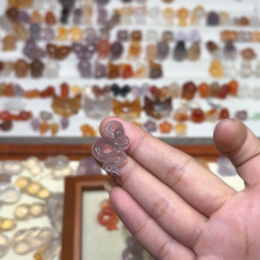 玛瑙/玉髓颈饰未镶嵌?*