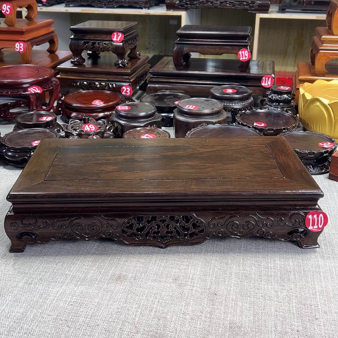 红木底座精雕工艺品