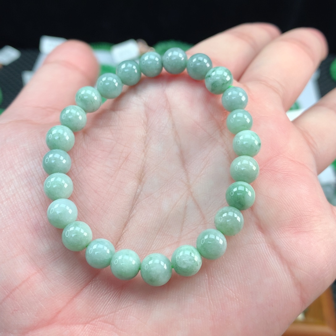 翡翠手链未镶嵌翡翠