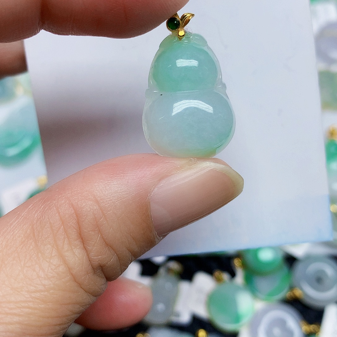 翡翠未镶嵌颈饰3456778