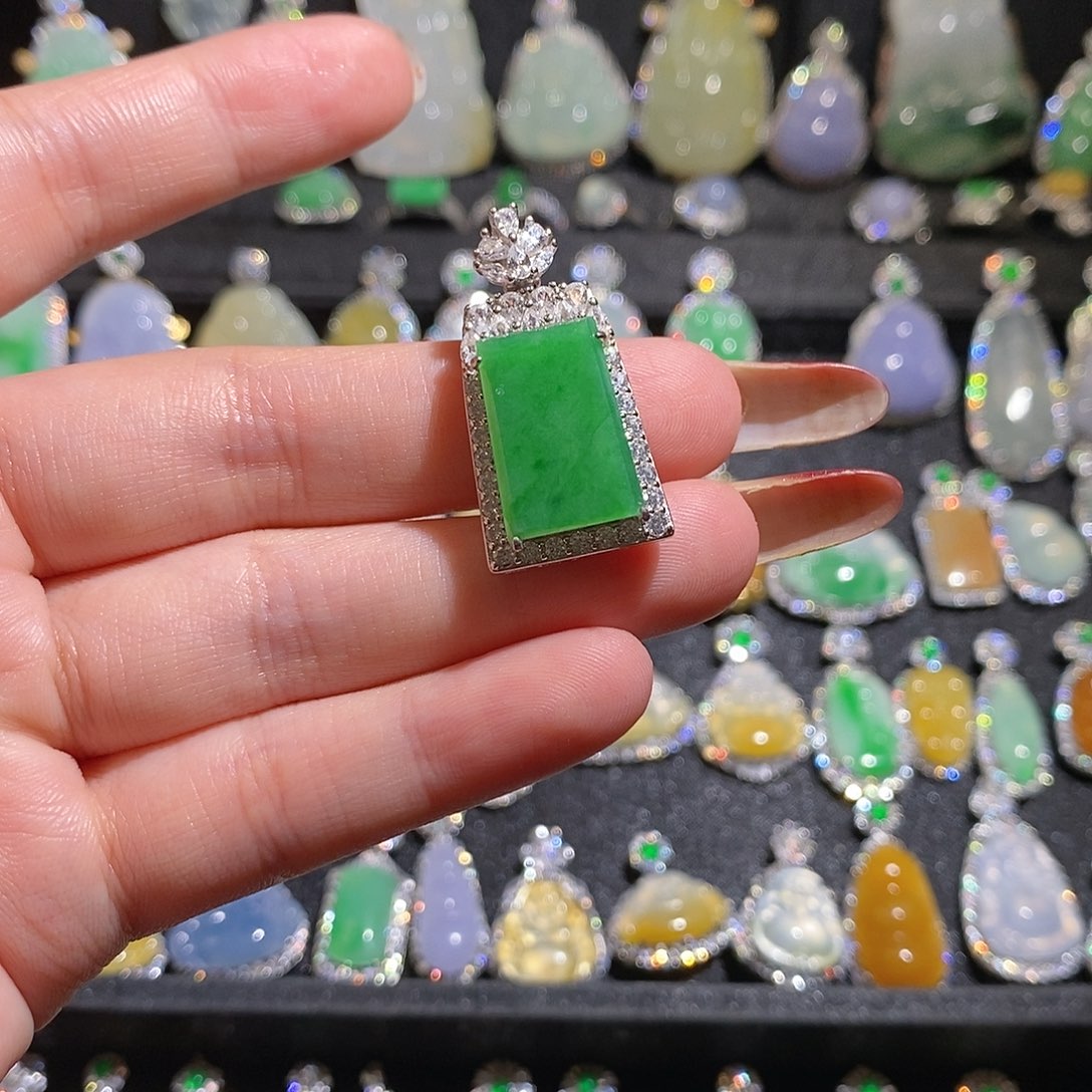 颈饰银S925镶嵌翡翠天然翡翠