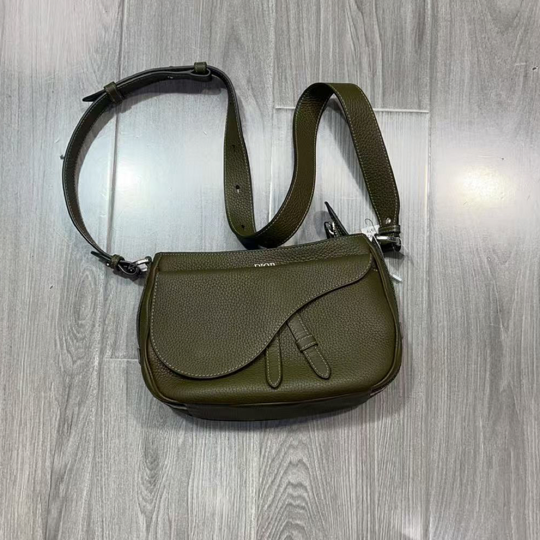 99新 DIOR/迪奥 98新 黑色单扣单肩包/4798号