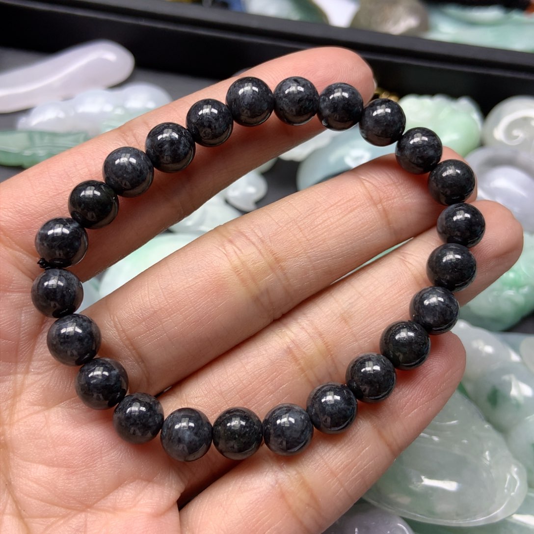 翡翠颈饰未镶嵌天然翡翠