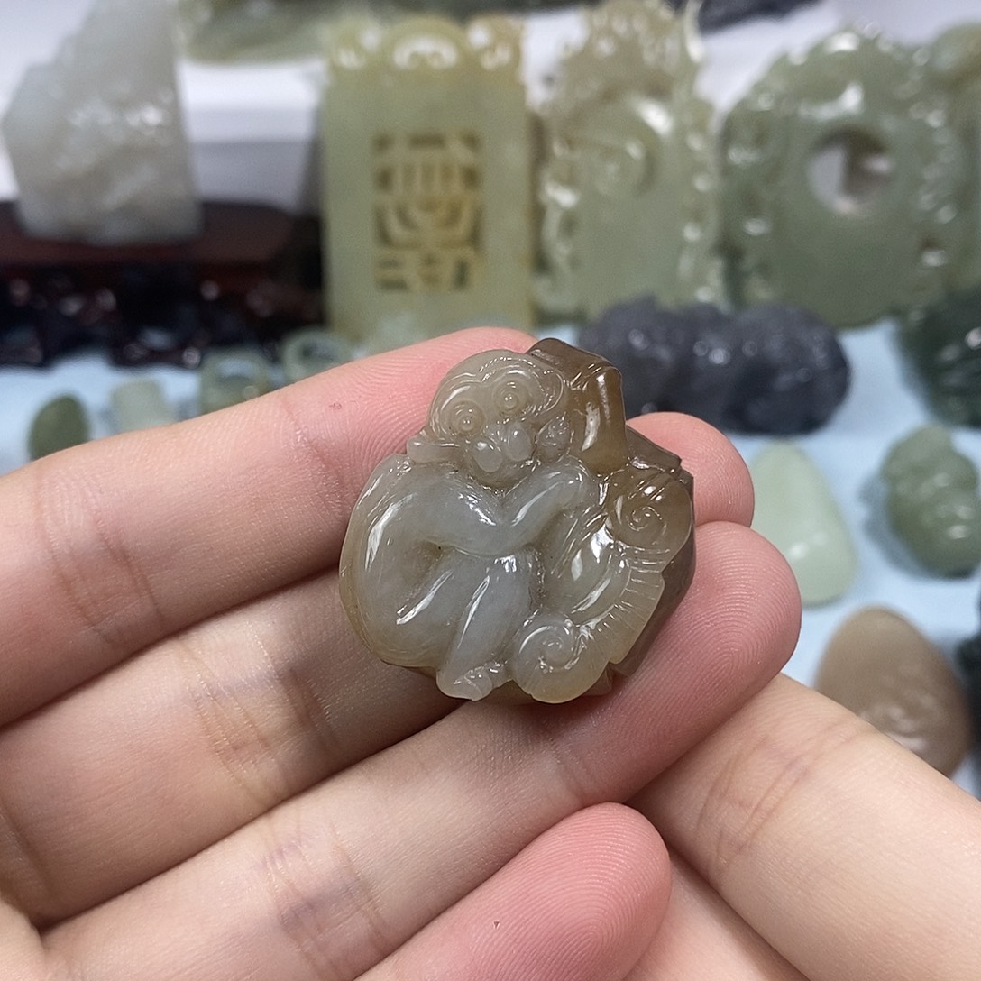 和田玉未镶嵌挂件