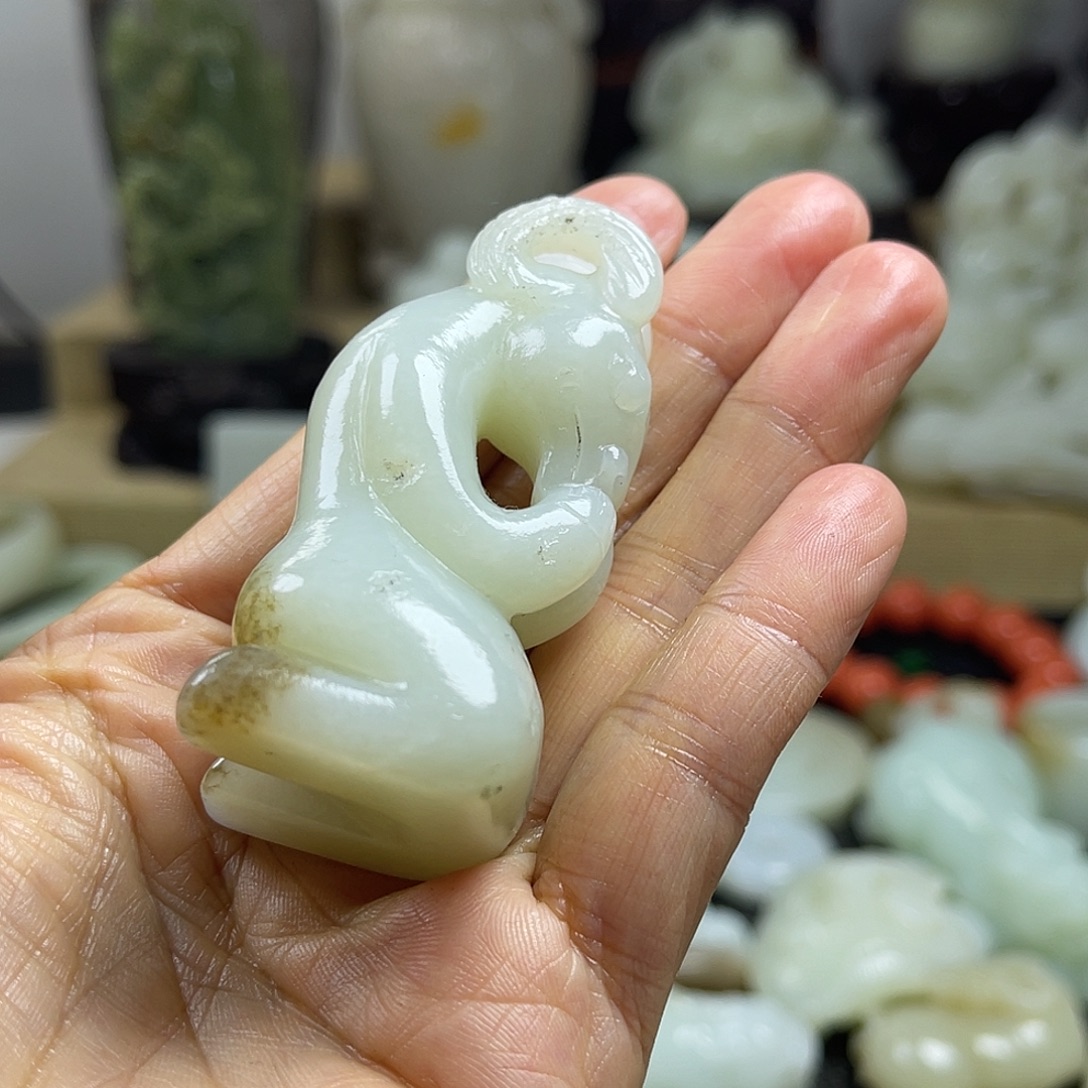 和田玉（糖玉）未镶嵌挂件