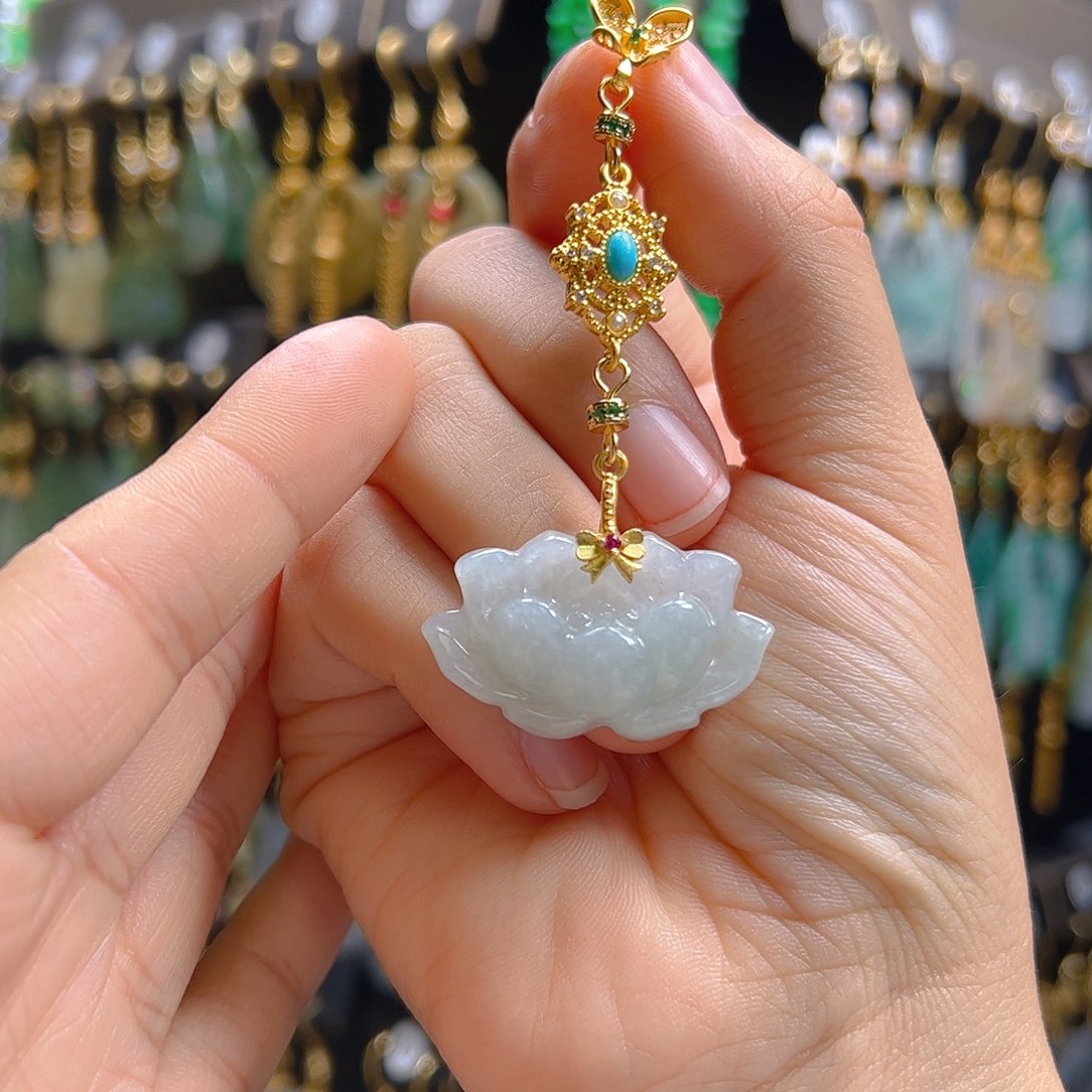 未镶嵌翡翠耳饰翡翠