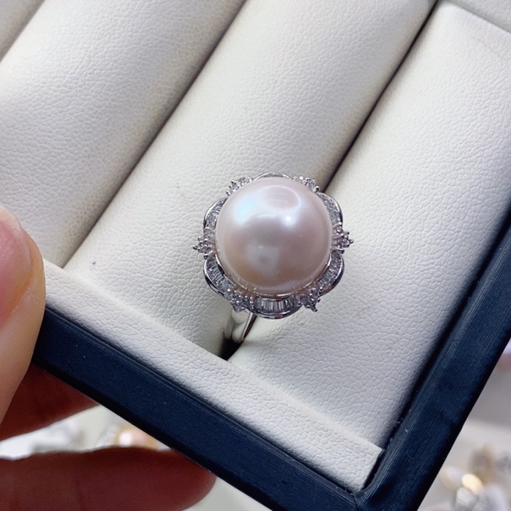 吃****戒指银S925镶嵌淡水珍珠