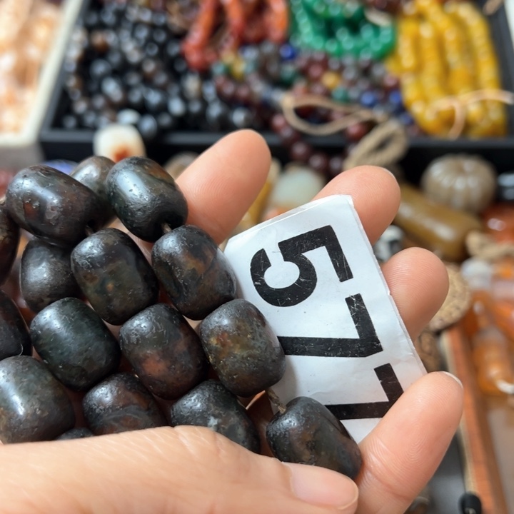 玛瑙/玉髓颈饰未镶嵌踏****方