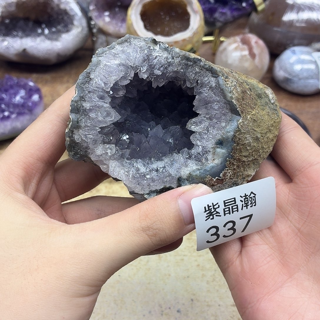 紫晶未镶嵌大型摆件（非配饰）